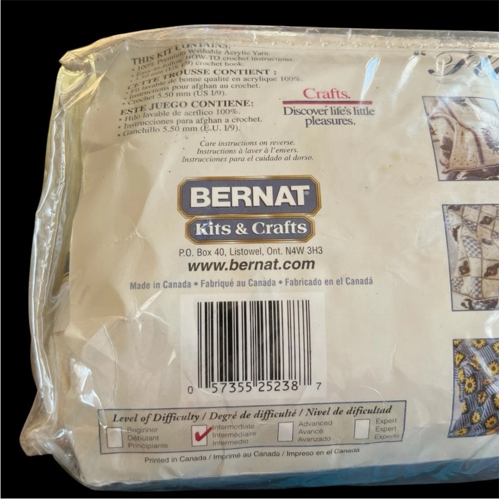 Bernat Kits & Crafts Crochet Afghan Kit Cabbage Roses #423605 42” x 60” New - Picture 7 of 16